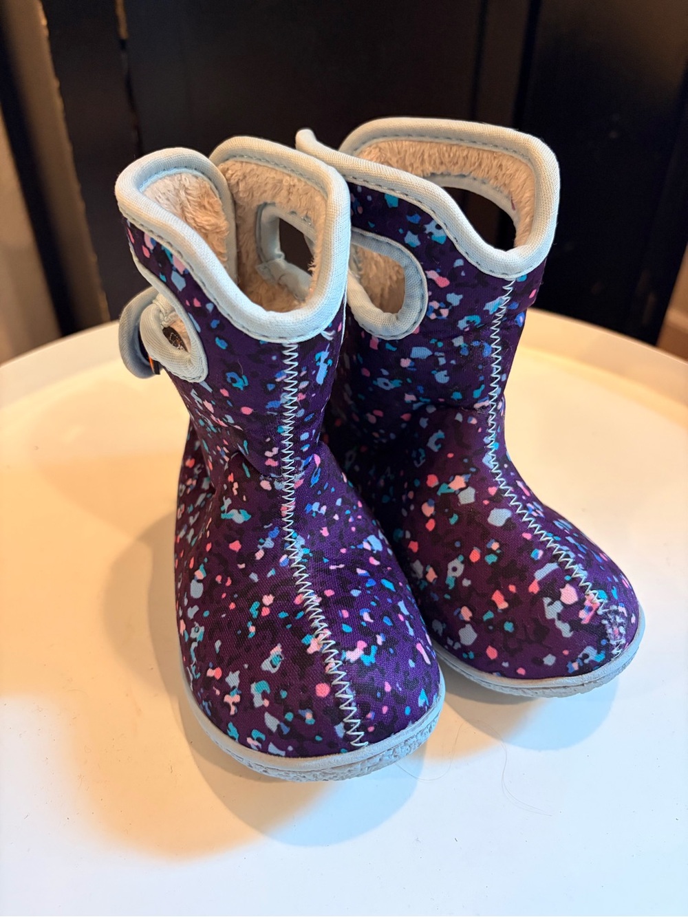 Toddler winter boots 8 bogs